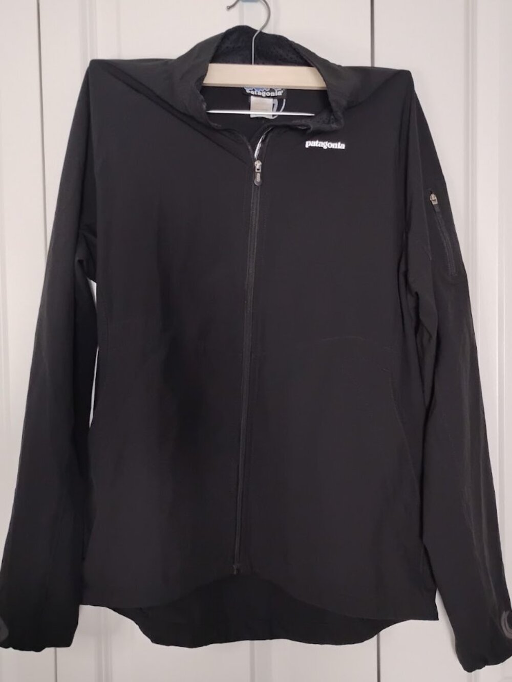 Patagonia Women's Black Long Sleeve Full-Zip Traverse Windbreaker Jacket Size M